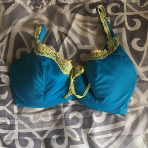 32DDD/F bra